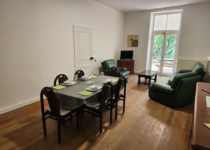 Holiday home Domaine De Poulharies -blanquette *